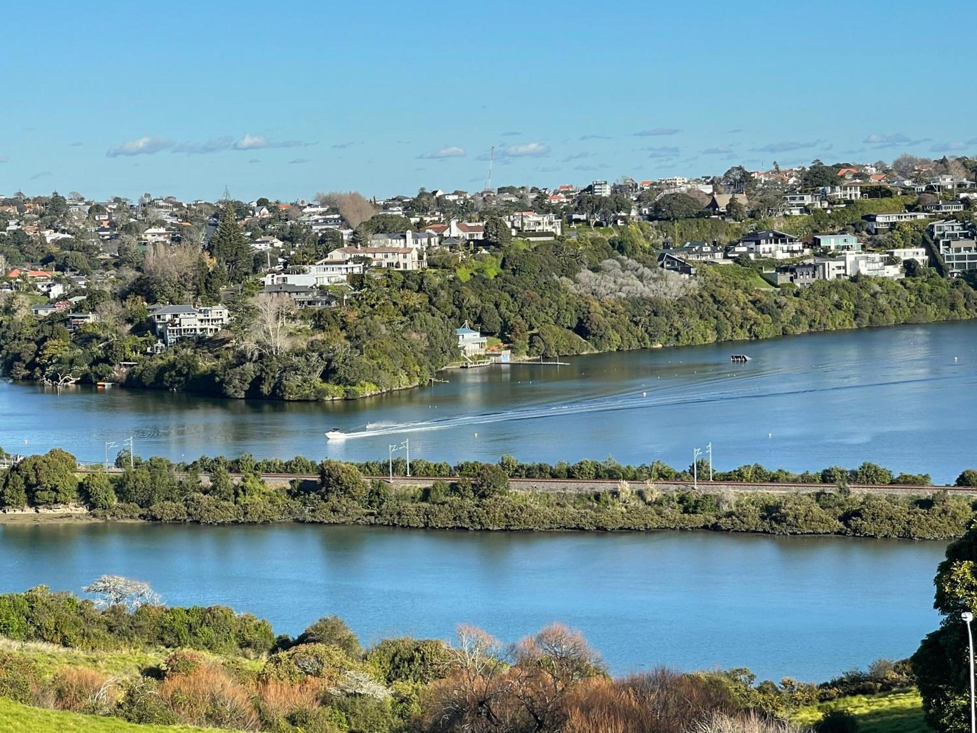 Basin View Villa Auckland Exterior photo
